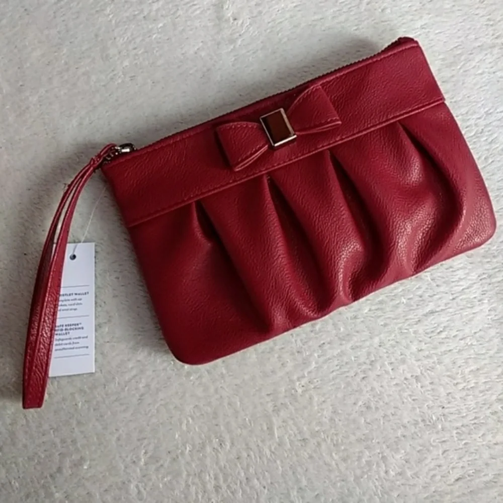 Apt. 9 women wallet